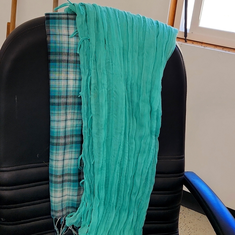 Turquoise shaw bundle